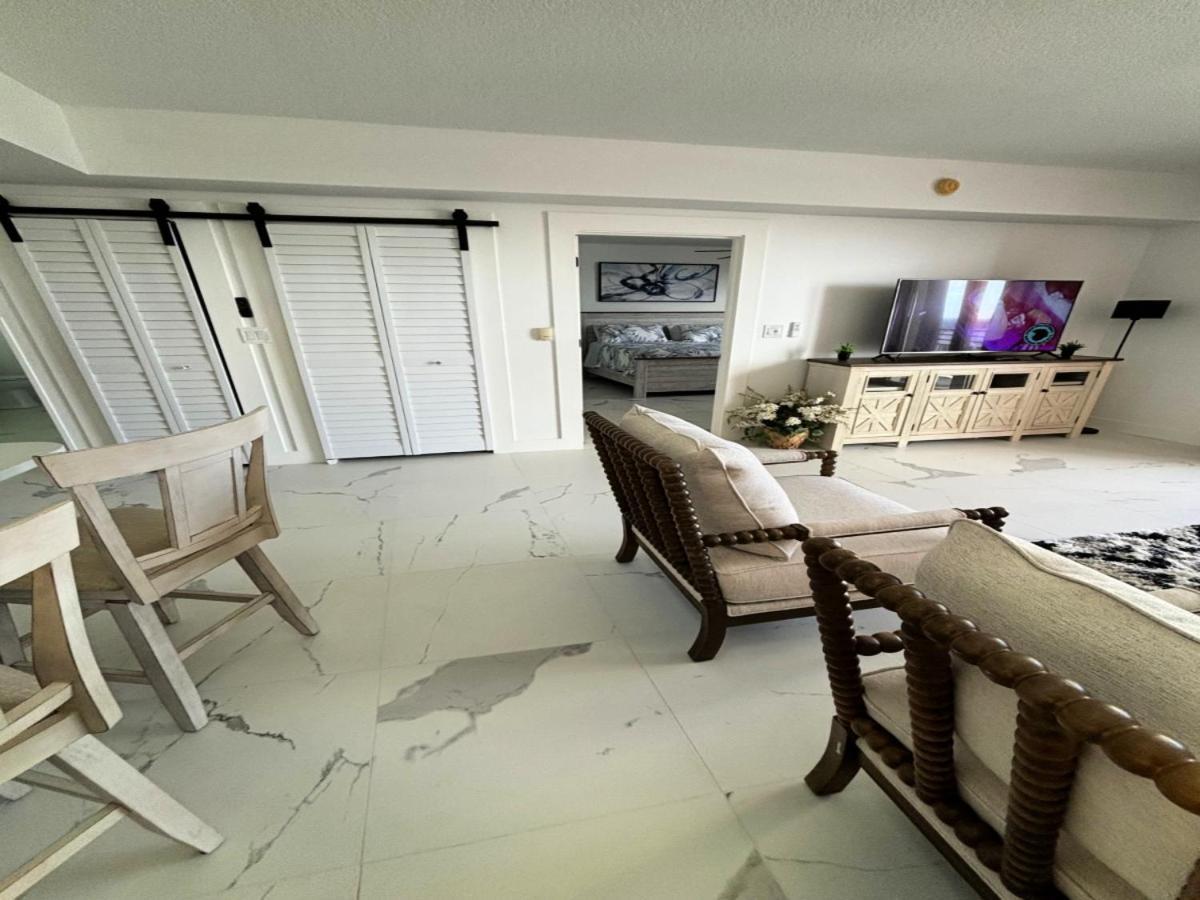Wyndham Ocean Walk: Deluxe Oceanview Jacuzzi In Daytona Apartment