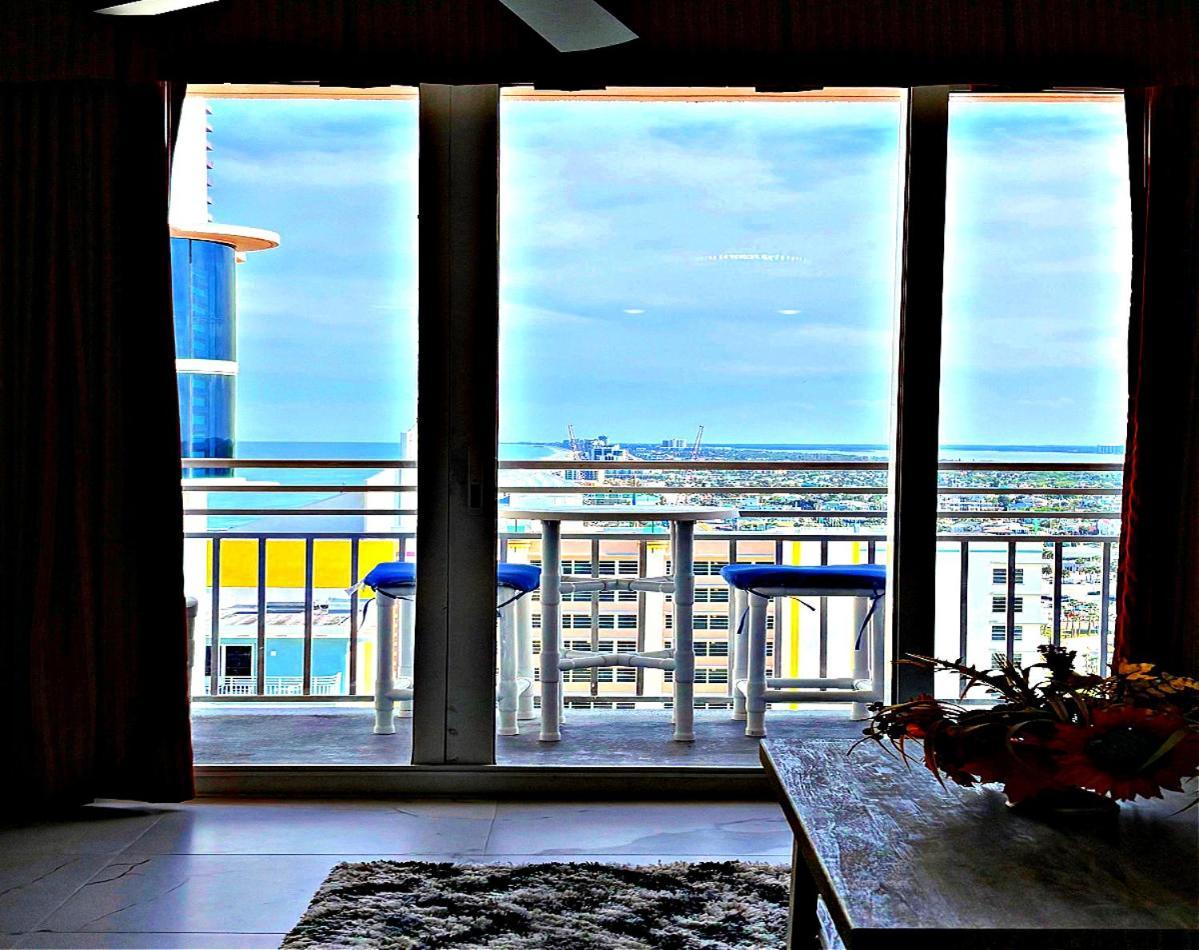 Apartment Wyndham Ocean Walk: Deluxe Oceanview Jacuzzi In Daytona